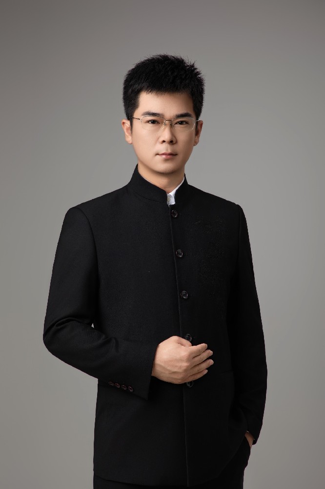 形象照2.jpg
